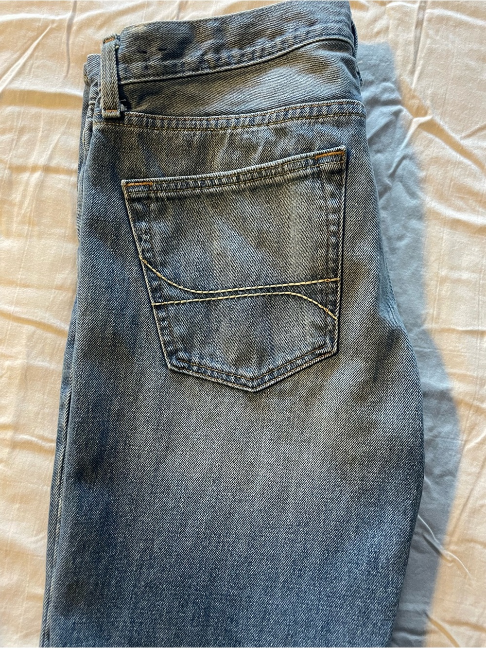Hollister Men's Light Blue Straight-Leg Jeans